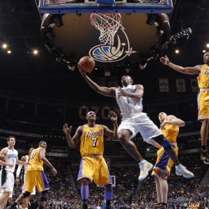 kaiyun登录-前锋化身门神，本泽马零封热刺背后的绿茵场哲学，从锋线尖刀到临时门神，本泽马零封热刺背后的足球哲学